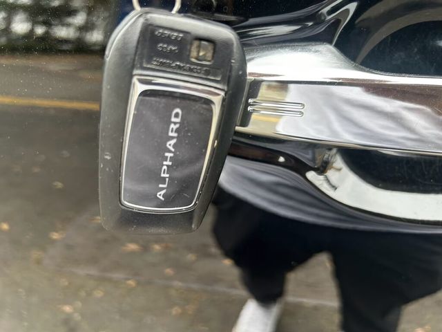 TOYOTA豐田 ALPHARD  第5張相片