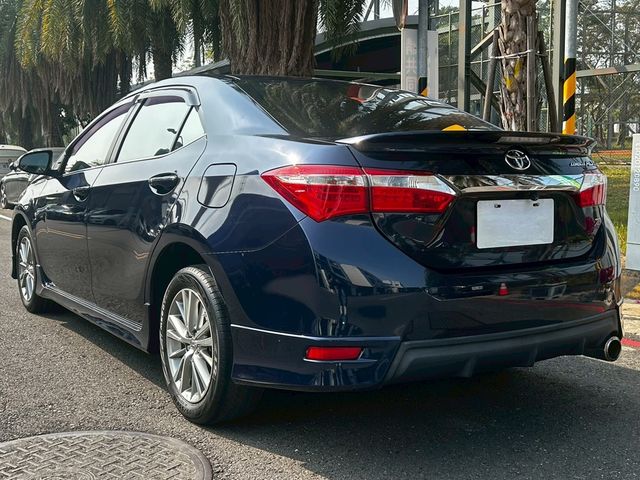 TOYOTA豐田 ALTIS  第4張相片