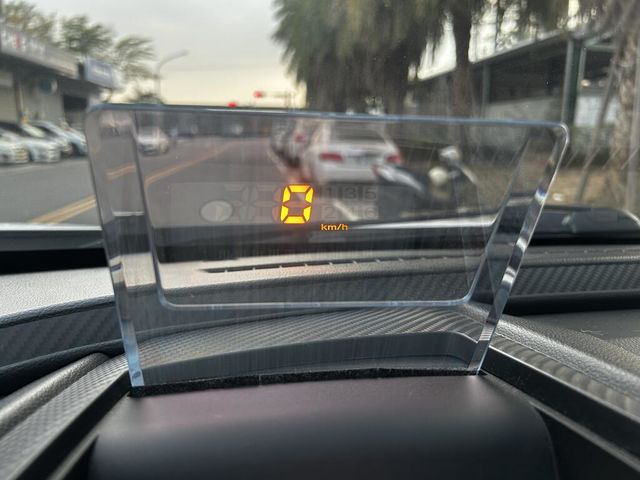 LUXGEN納智捷 U6 TURBO  第11張相片