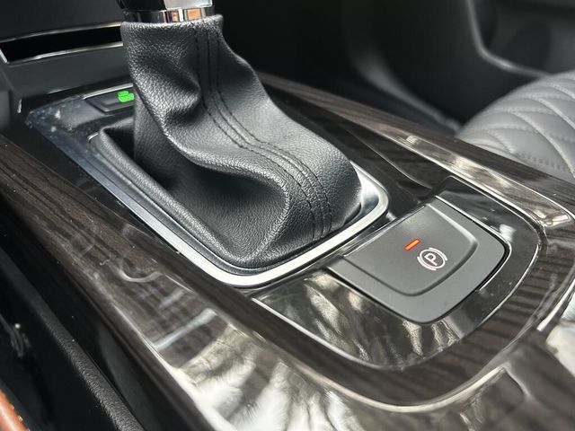 LUXGEN納智捷 U6 TURBO  第14張相片