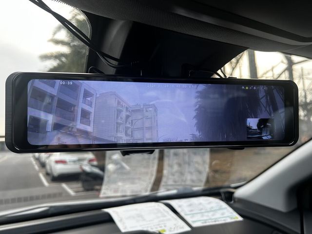 LUXGEN納智捷 U6 TURBO  第15張相片