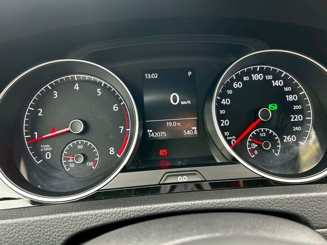 VOLKSWAGEN福斯 GOLF  第10張相片