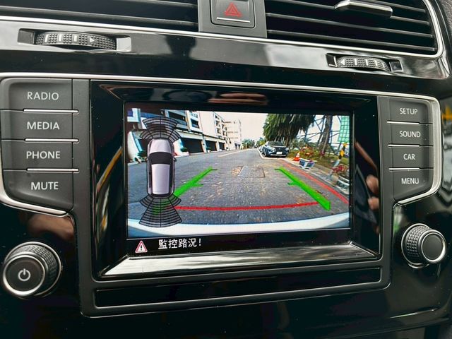 VOLKSWAGEN福斯 GOLF  第13張相片