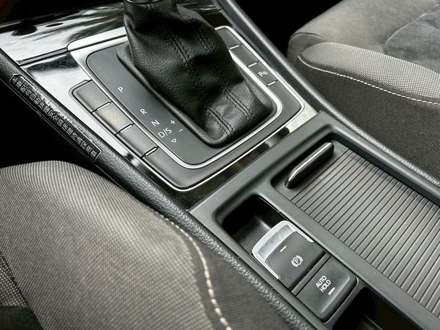 VOLKSWAGEN福斯 GOLF  第15張相片