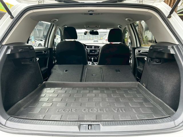 VOLKSWAGEN福斯 GOLF  第20張相片