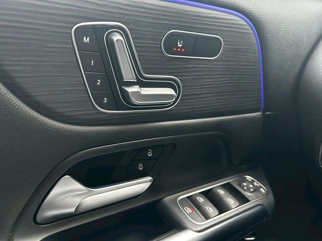 M-BENZ賓士 GLA250  第10張相片