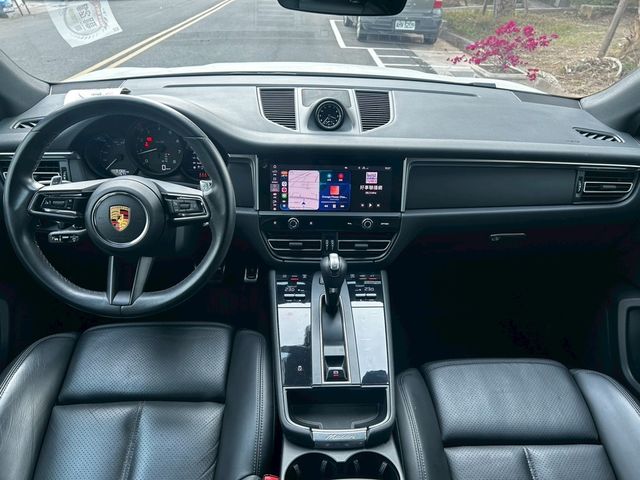 PORSCHE保時捷 MACAN  第7張相片
