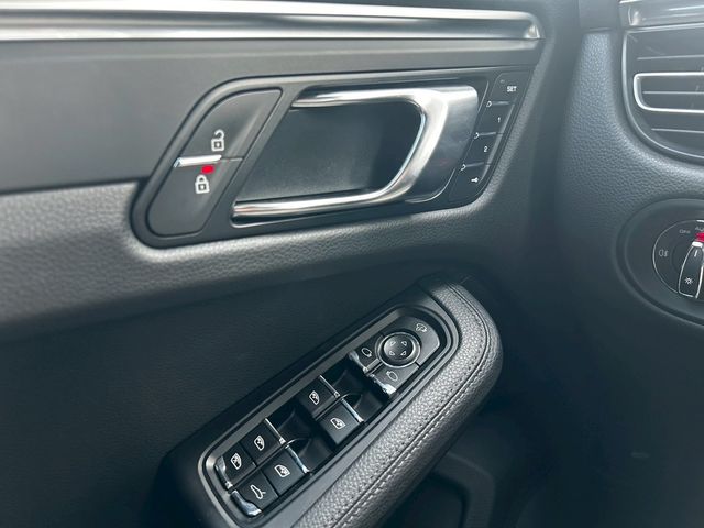 PORSCHE保時捷 MACAN  第10張相片