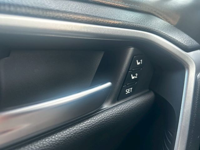 TOYOTA豐田 RAV4  第13張相片