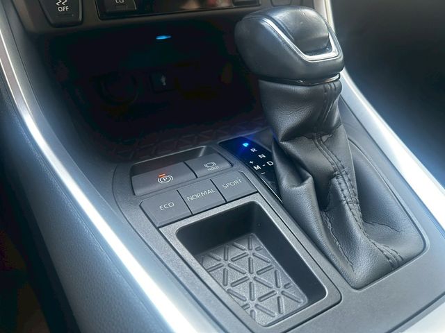 TOYOTA豐田 RAV4  第16張相片