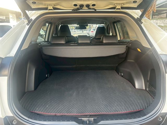 TOYOTA豐田 RAV4  第18張相片