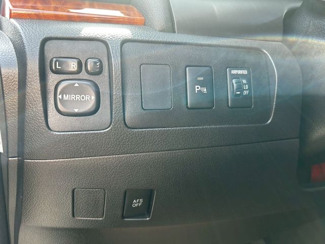 TOYOTA豐田 CAMRY  第13張相片