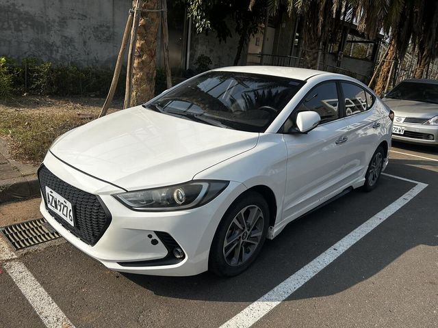 HYUNDAI現代 ELANTRA  第1張相片