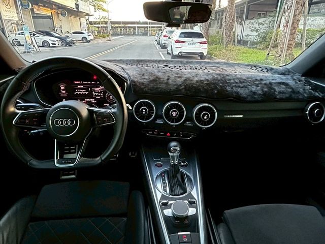 AUDI奧迪 TTS  第8張相片