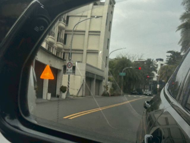 BMW寶馬 120I  第7張相片