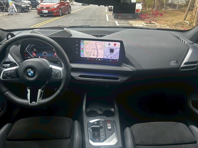 BMW寶馬 120I  第8張相片
