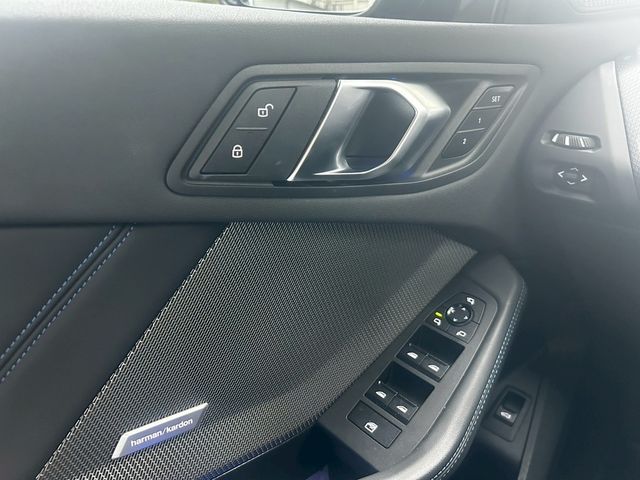 BMW寶馬 120I  第12張相片