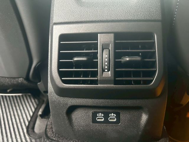 BMW寶馬 120I  第19張相片