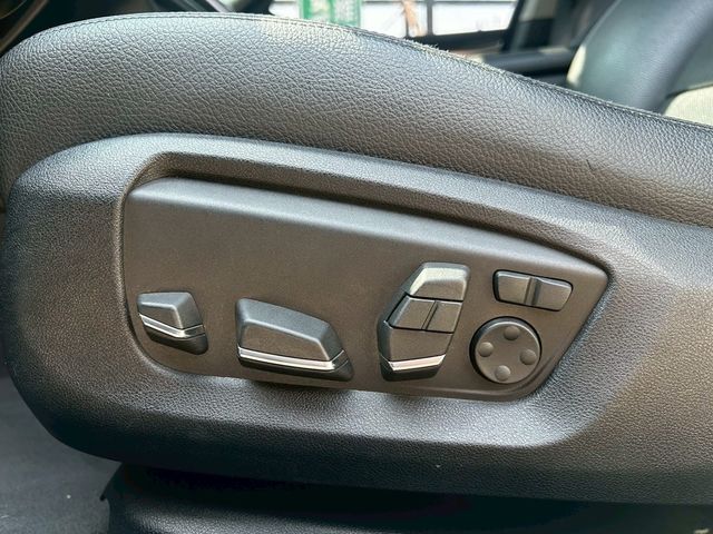 BMW寶馬 520I  第17張相片