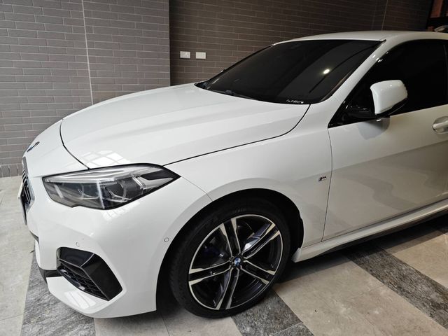 BMW寶馬 218I M SPORT  第1張相片