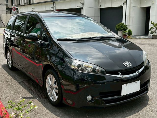 TOYOTA豐田 WISH  第3張相片