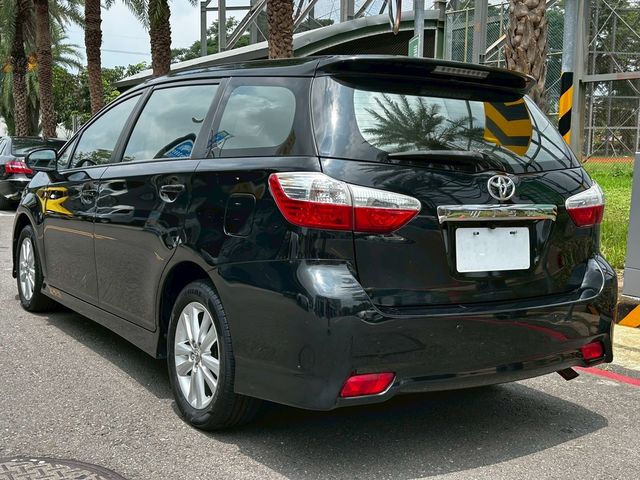 TOYOTA豐田 WISH  第4張相片