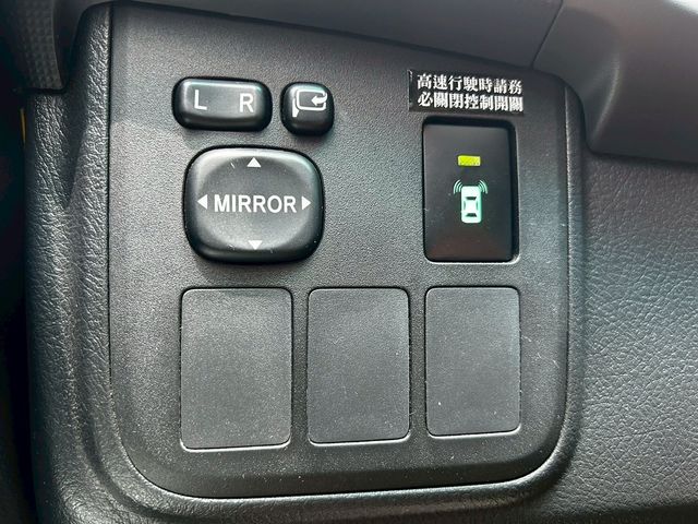 TOYOTA豐田 WISH  第13張相片