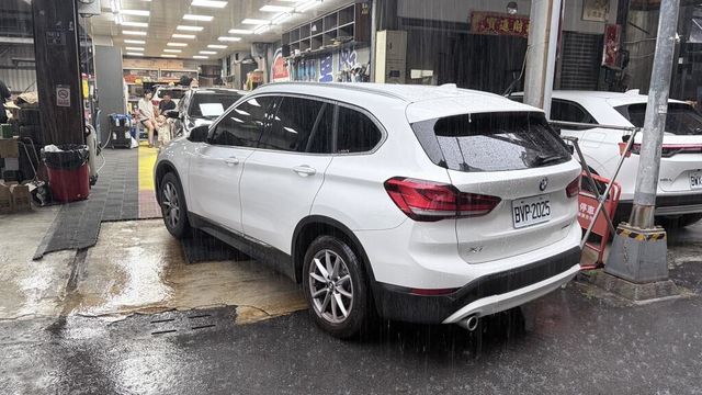 BMW寶馬 X1  第3張相片