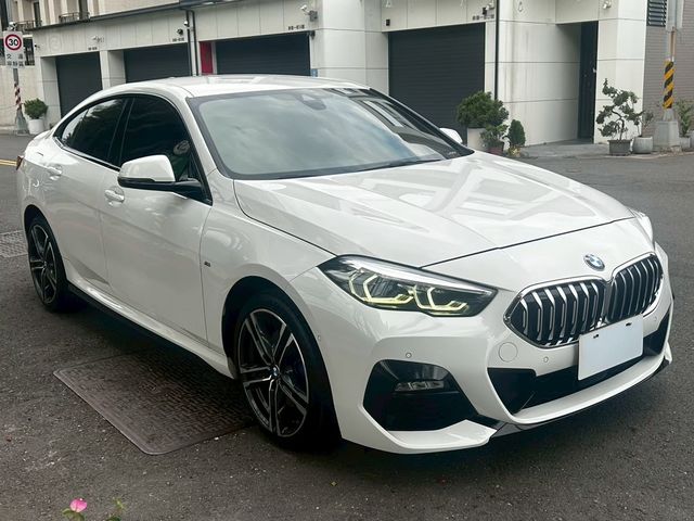 BMW寶馬 218I M SPORT  第3張相片