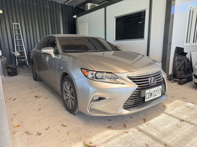 LEXUS凌志 ES300H  第2張相片