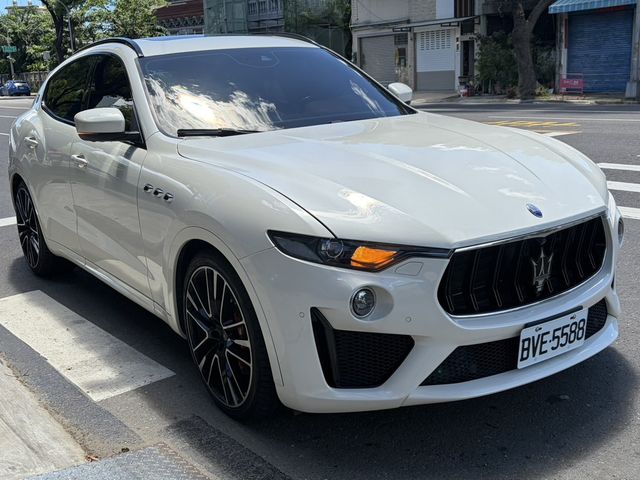 MASERATI瑪莎拉蒂 LEVANTE  第3張相片