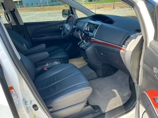 TOYOTA豐田 PREVIA  第16張相片