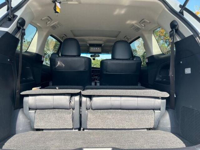 TOYOTA豐田 PREVIA  第18張相片