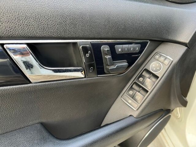 M-BENZ賓士 C200K  第9張相片