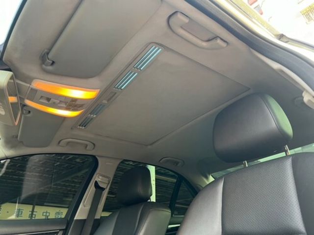 M-BENZ賓士 C200K  第16張相片