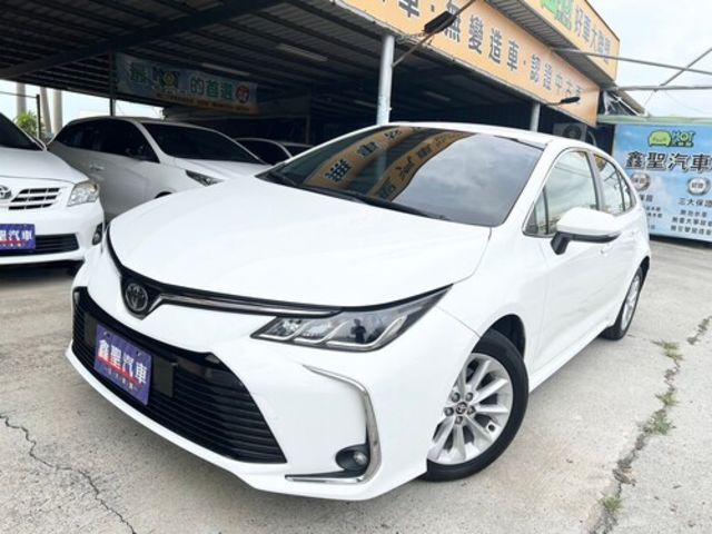TOYOTA豐田 ALTIS  第1張相片