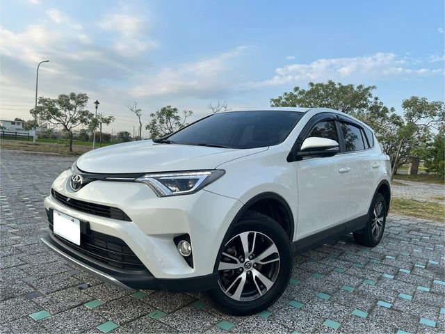 TOYOTA豐田 RAV4  第1張相片