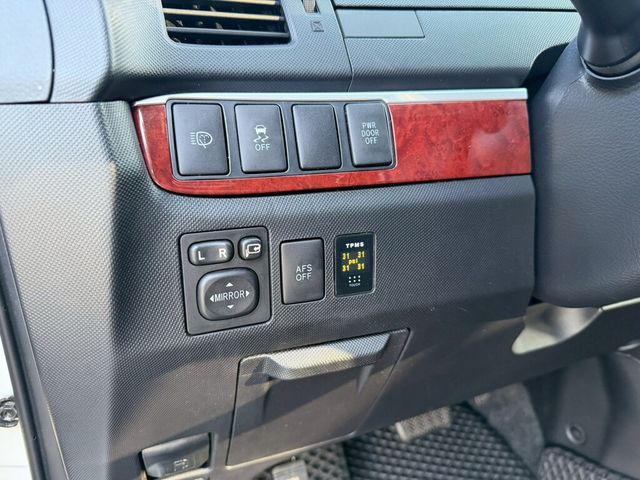 TOYOTA豐田 PREVIA  第12張相片