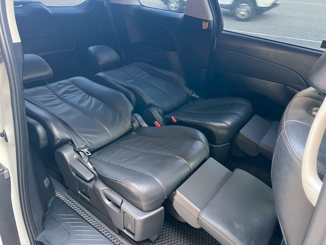 TOYOTA豐田 PREVIA  第16張相片