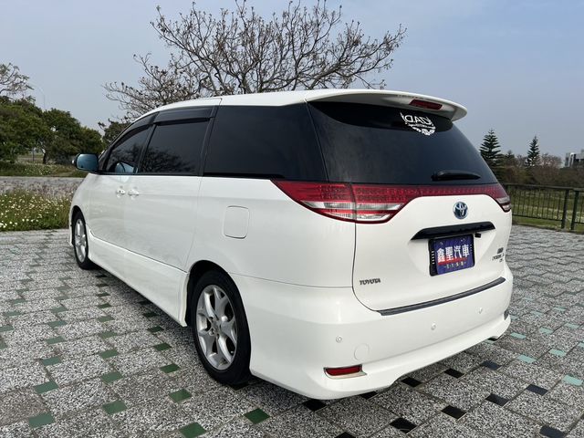 TOYOTA豐田 PREVIA  第6張相片