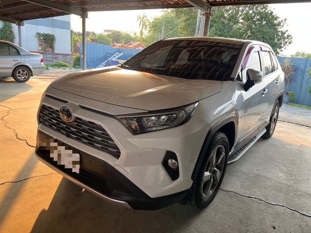 TOYOTA豐田 RAV4  第1張相片