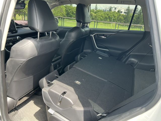 TOYOTA豐田 RAV4  第10張相片