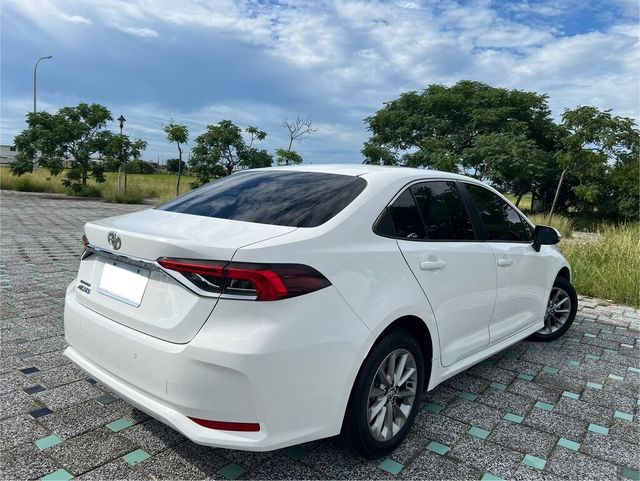 TOYOTA豐田 ALTIS  第2張相片