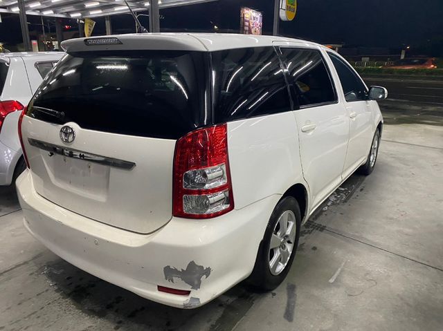 TOYOTA豐田 WISH  第2張相片