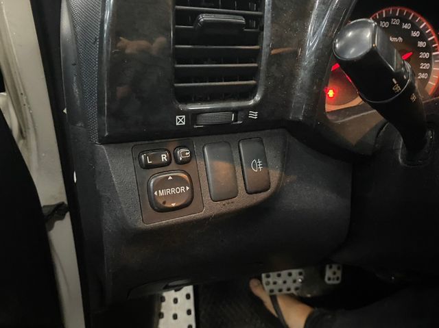 TOYOTA豐田 WISH  第9張相片