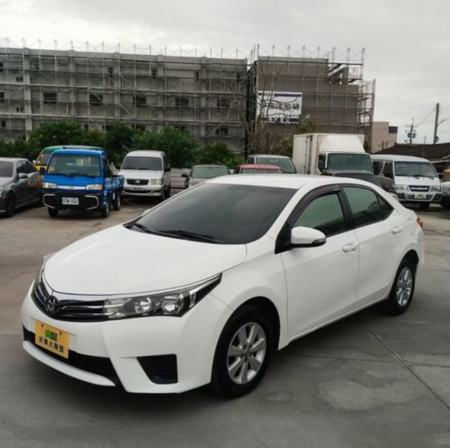 TOYOTA豐田 ALTIS  第1張相片