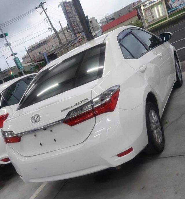 TOYOTA豐田 ALTIS  第4張相片