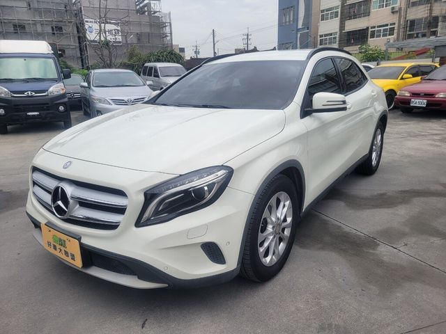 M-BENZ賓士 GLA180  第1張相片