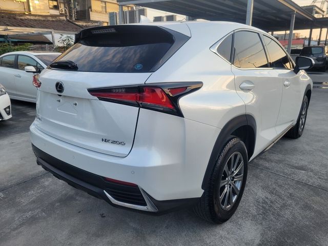 LEXUS凌志 NX200  第5張相片