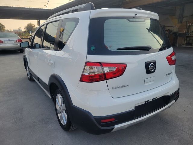 NISSAN日產 LIVINA  第3張相片